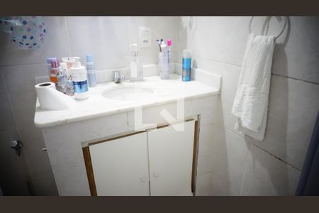 Casa à venda com 213m², 3 quartos e 3 vagasBanheiro 3 Suite