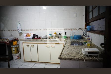 Casa à venda com 213m², 3 quartos e 3 vagasCozinha 1