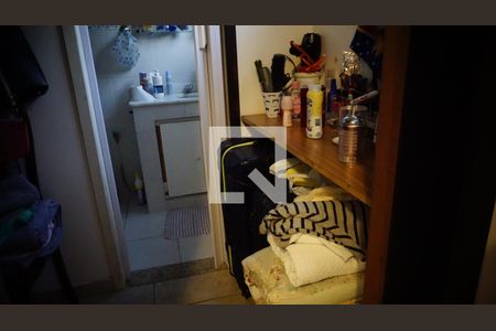 Casa à venda com 213m², 3 quartos e 3 vagasCloset