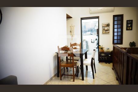 Casa à venda com 213m², 3 quartos e 3 vagasSala 2