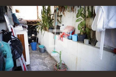 Casa à venda com 213m², 3 quartos e 3 vagasArea de Serviço 2