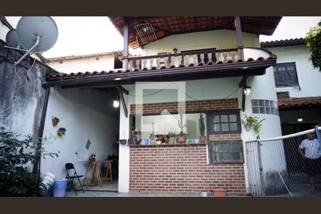 Casa à venda com 213m², 3 quartos e 3 vagasFachada da Casa