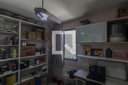 Apartamento à venda com 92m², 3 quartos e 2 vagasQuarto 2