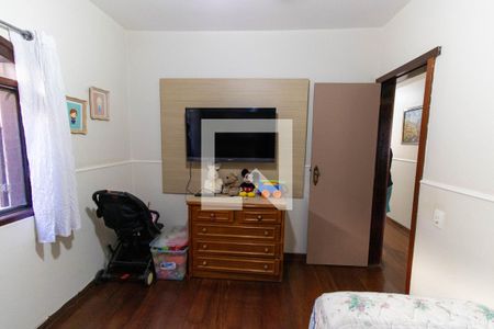 Casa à venda com 295m², 6 quartos e 2 vagasQuarto 2