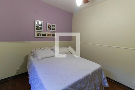 Casa à venda com 295m², 6 quartos e 2 vagasQuarto 3