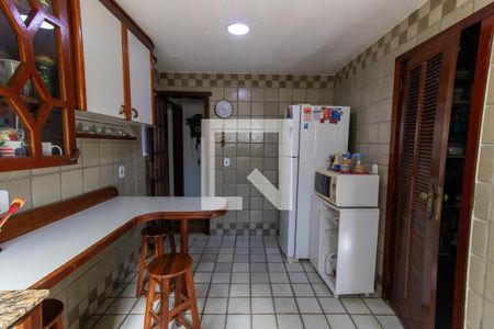 Casa à venda com 295m², 6 quartos e 2 vagasCozinha