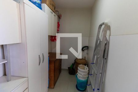 Casa à venda com 295m², 6 quartos e 2 vagasQuarto de Serviço