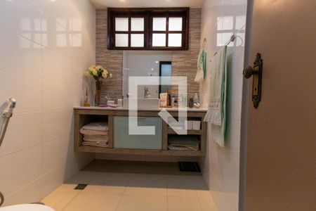 Casa à venda com 295m², 6 quartos e 2 vagasLavabo 2