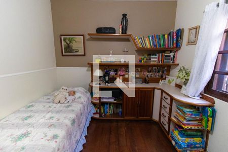 Casa à venda com 295m², 6 quartos e 2 vagasQuarto 2