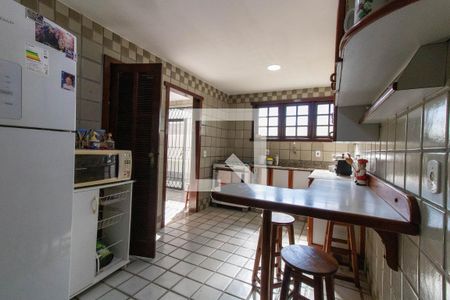 Casa à venda com 295m², 6 quartos e 2 vagasCozinha