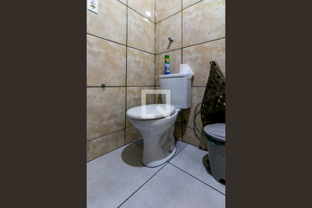 Casa à venda com 400m², 2 quartos e 2 vagasBanheiro  