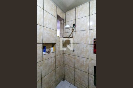 Casa à venda com 400m², 2 quartos e 2 vagasBanheiro  