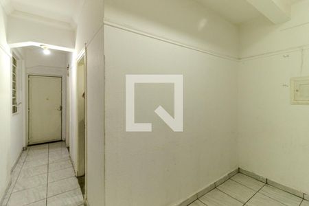 Corredor de apartamento para alugar com 1 quarto, 47m² em Santa Ifigênia, São Paulo
