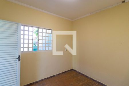 Casa à venda com 249m², 3 quartos e 5 vagasQuarto de Serviço