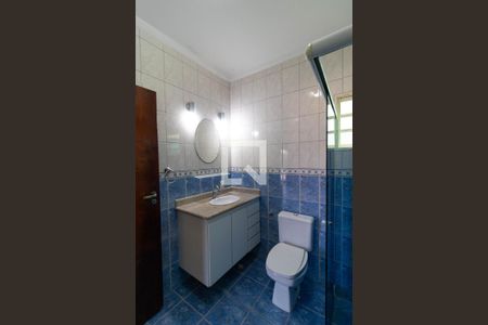 Casa à venda com 249m², 3 quartos e 5 vagasBanheiro da Suíte