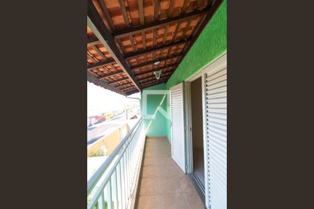 Casa à venda com 249m², 3 quartos e 5 vagasSacada do quarto 02