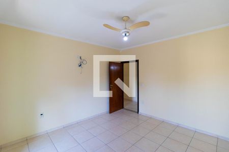 Casa à venda com 249m², 3 quartos e 5 vagasQuarto 02