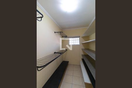 Casa à venda com 249m², 3 quartos e 5 vagasCloset da Suíte