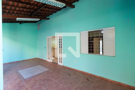 Casa à venda com 249m², 3 quartos e 5 vagasVaranda