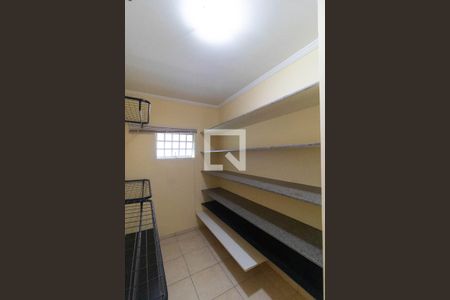 Casa à venda com 249m², 3 quartos e 5 vagasCloset da Suíte