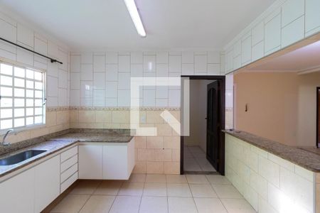 Casa à venda com 249m², 3 quartos e 5 vagasCozinha