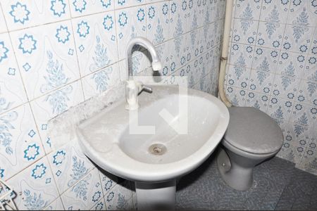 Casa à venda com 600m², 5 quartos e 3 vagas Casa à venda com 600m², 5 quartos e 3 vagas Edícula - Banheiro