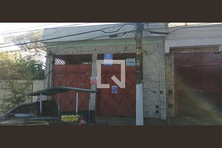 Casa à venda com 600m², 5 quartos e 3 vagas Casa à venda com 600m², 5 quartos e 3 vagasFachada do Imóvel