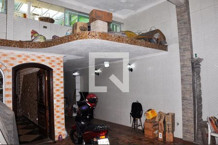 Casa à venda com 600m², 5 quartos e 3 vagas Casa à venda com 600m², 5 quartos e 3 vagasGaragem