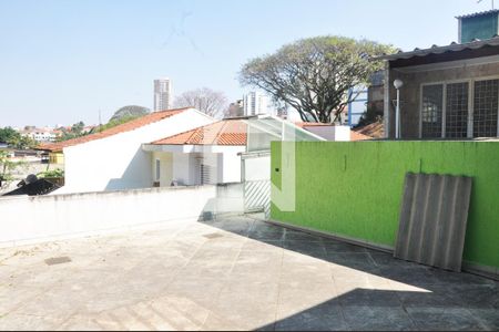 Casa à venda com 600m², 5 quartos e 3 vagas Casa à venda com 600m², 5 quartos e 3 vagas Varanda