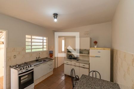 Cozinha  de casa para alugar com 1 quarto, 30m² em Taquaral, Campinas
