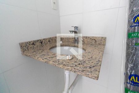 Apartamento à venda com 71m², 2 quartos e 1 vaga Apartamento à venda com 71m², 2 quartos e 1 vagaBanheiro da Suíte