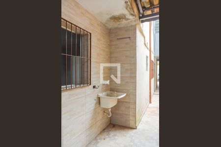 Casa à venda com 170m², 6 quartos e 2 vagasÁrea de Serviço 2