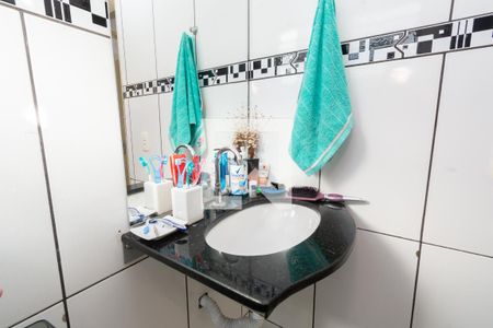 Apartamento à venda com 64m², 3 quartos e 2 vagasBanheiro