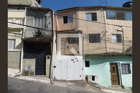 Casa para alugar com 80m², 2 quartos e 1 vagaFachada