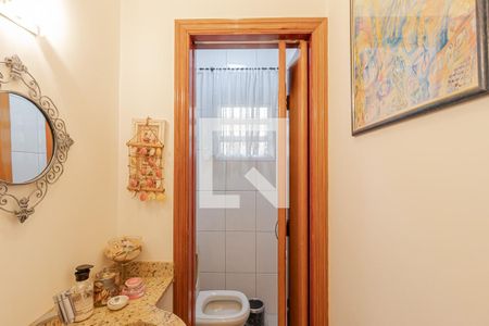 Casa à venda com 230m², 4 quartos e 4 vagas Casa à venda com 230m², 4 quartos e 4 vagasLavabo