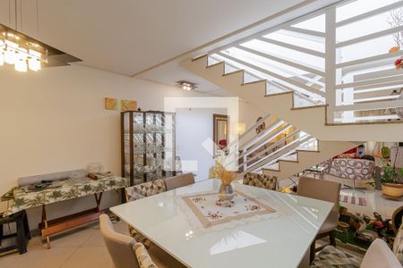 Sala de Jantar de casa à venda com 4 quartos, 230m² em Cursino, São Paulo