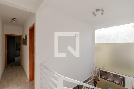 Casa à venda com 230m², 4 quartos e 4 vagas Casa à venda com 230m², 4 quartos e 4 vagasCorredor