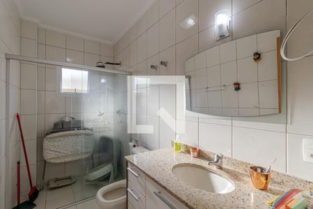 Casa à venda com 230m², 4 quartos e 4 vagas Casa à venda com 230m², 4 quartos e 4 vagasBanheiro