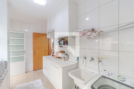 Casa à venda com 230m², 4 quartos e 4 vagas Casa à venda com 230m², 4 quartos e 4 vagasÁrea de Serviço