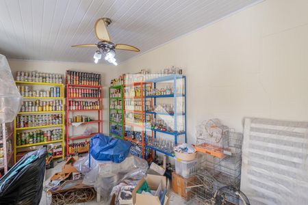 Casa à venda com 230m², 4 quartos e 4 vagas Casa à venda com 230m², 4 quartos e 4 vagasEdícula