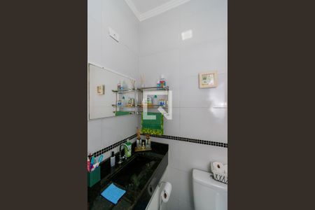 Casa à venda com 100m², 3 quartos e 2 vagasBanheiro 2
