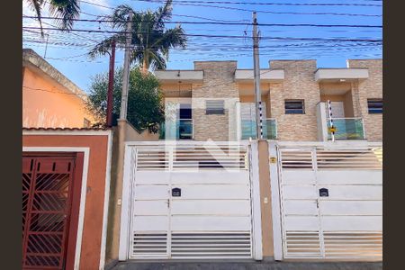 Casa à venda com 100m², 3 quartos e 2 vagasFachada