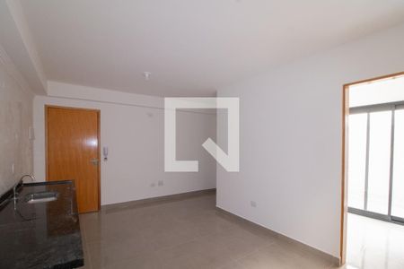 Sala e cozinha de apartamento para alugar com 2 quartos, 45m² em Vila Maria Alta, São Paulo