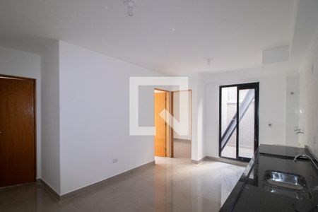 Sala e cozinha de apartamento para alugar com 2 quartos, 45m² em Vila Maria Alta, São Paulo