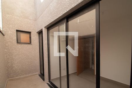 Apartamento para alugar com 45m², 2 quartos e sem vaga Apartamento para alugar com 45m², 2 quartos e sem vagaVaranda