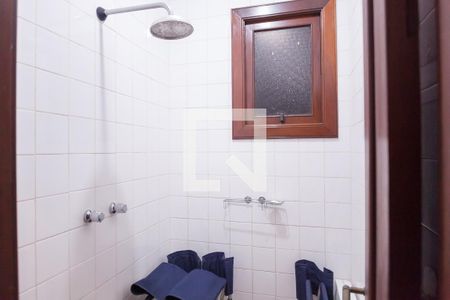 Casa de condomínio à venda com 490m², 4 quartos e 6 vagas Casa de condomínio à venda com 490m², 4 quartos e 6 vagassauna