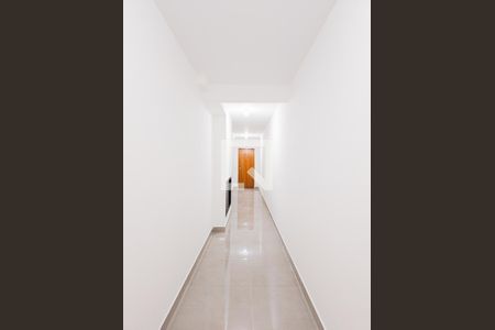 Apartamento para alugar com 45m², 2 quartos e sem vaga Apartamento para alugar com 45m², 2 quartos e sem vagaCorredor