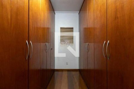 Casa de condomínio à venda com 420m², 4 quartos e 2 vagas