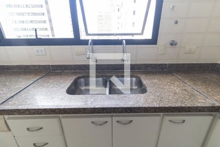 Apartamento para alugar com 180m², 4 quartos e 3 vagasCozinha