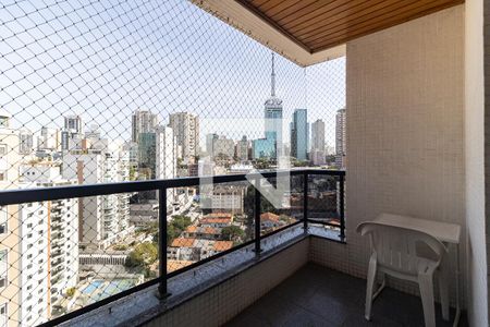 Apartamento para alugar com 180m², 4 quartos e 3 vagasVaranda da Suíte 1